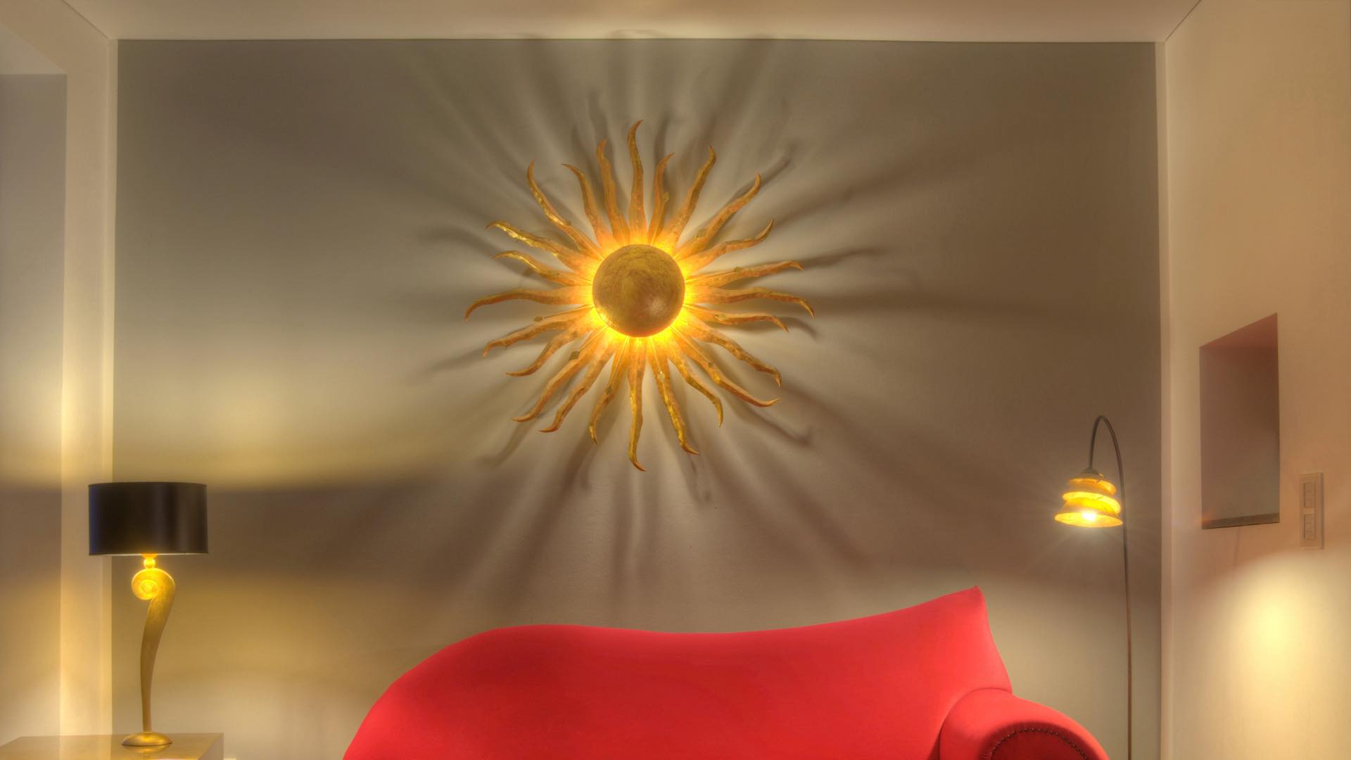 Mondi d’arredo completi - inondati di sole e mistici al chiaro di luna