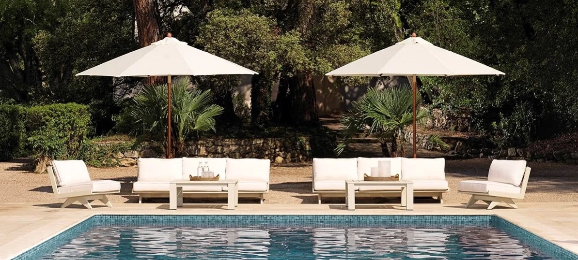 Estate 2025: il lusso outdoor ridefinito – con mobili di Eichholtz & Royal Botania