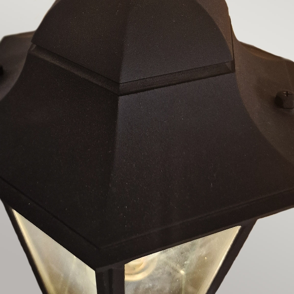 Parish lanterna da parete ascendente a 1 luce - Nero der Firma Elstead
