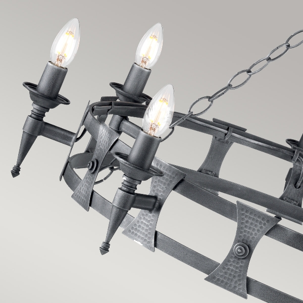 Saxon lampadario a 8 luci - Nero/Patina argento der Firma Elstead