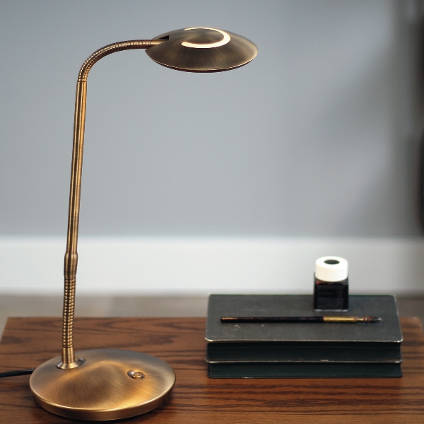 Lampada da tavolo Zenith der Firma Steinhauer