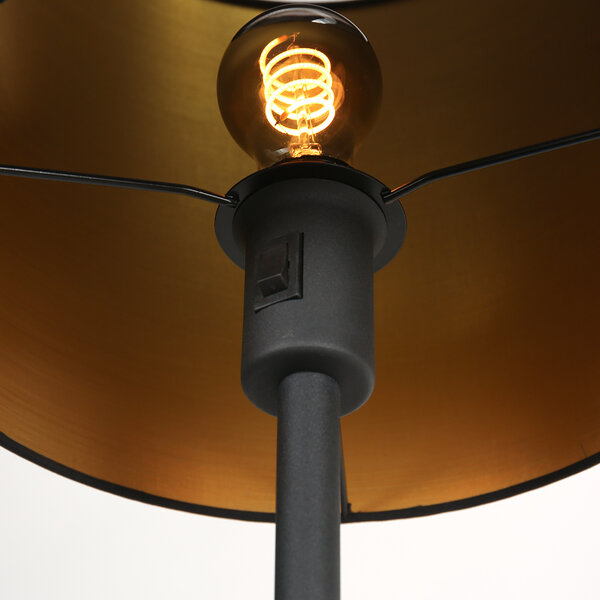 Lampada da terra Noor der Firma Steinhauer